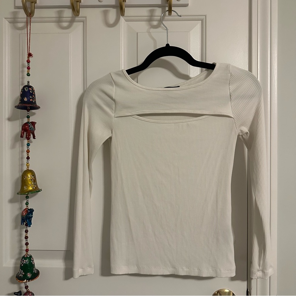 Banana Republic White Long Sleeve Too with Cutout sz XXS